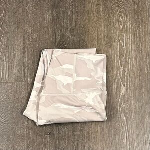 Athleta Elation Camo 7/8 Tight Sz S‎